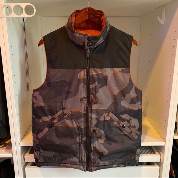 Coach Reversible Puffer Vest - Picture 4 of 7